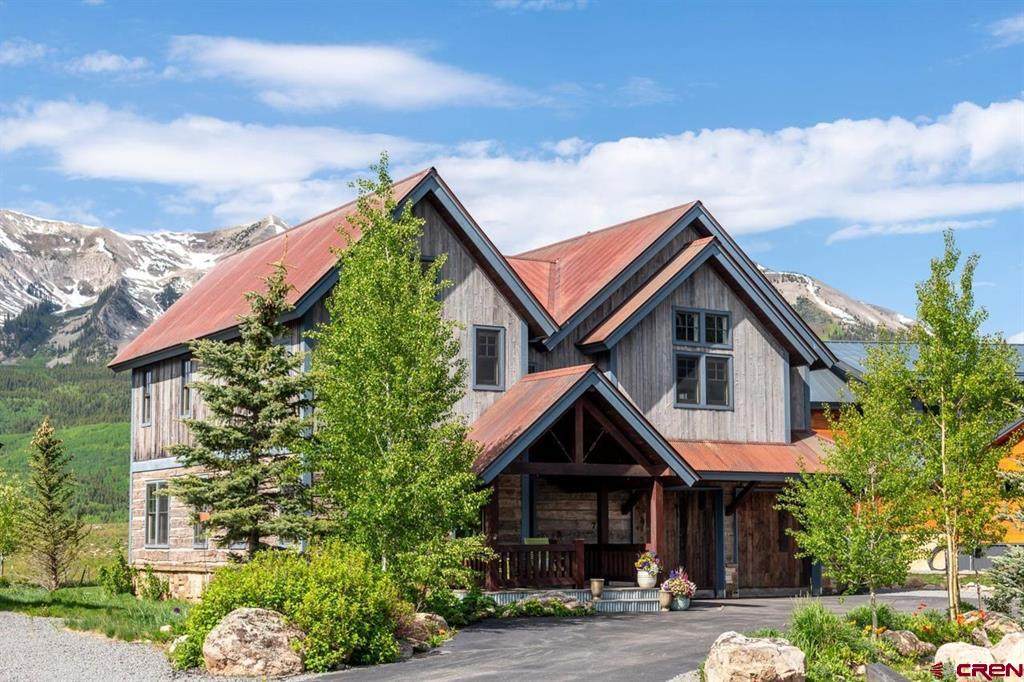 720 Avion Drive - Photo 1