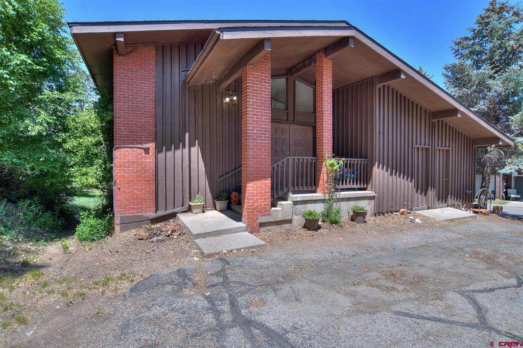 2920 Holly Avenue - Photo 1