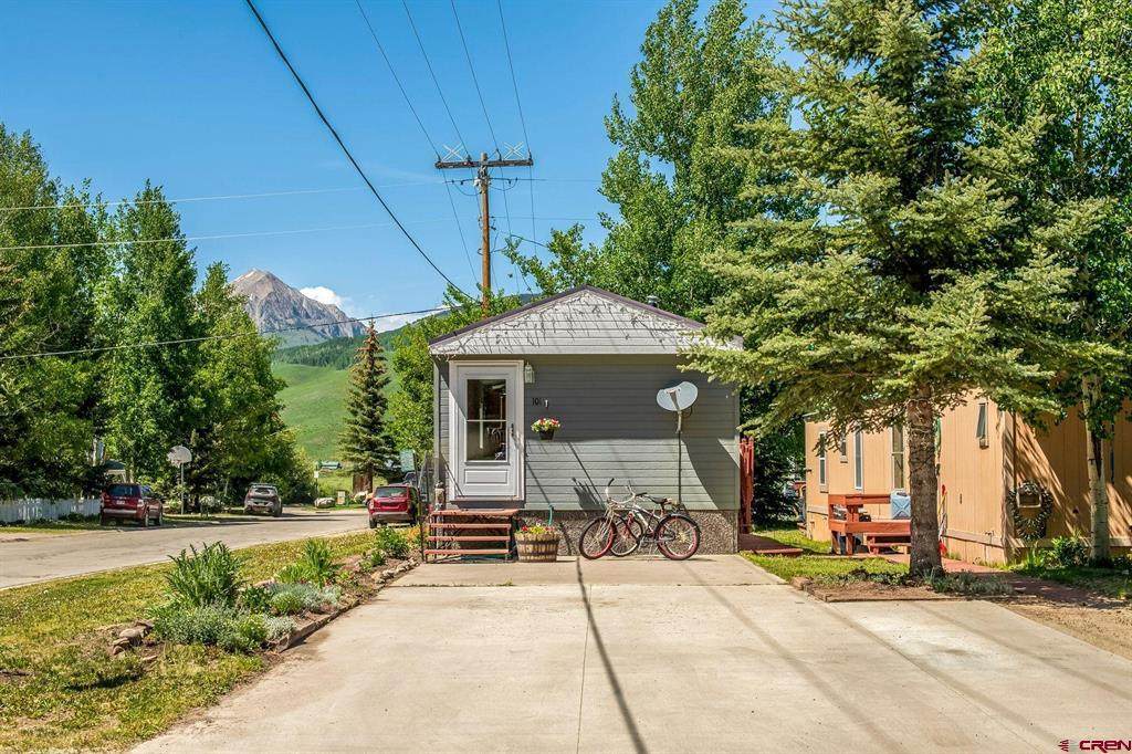 101 Teocalli Avenue - Photo 1