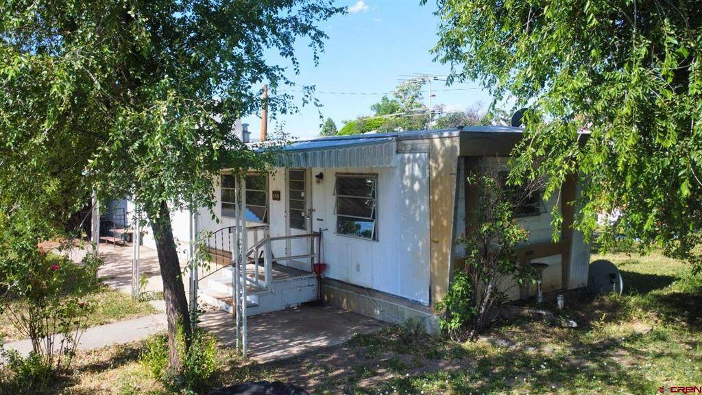 160 Oak Drive - Photo 1