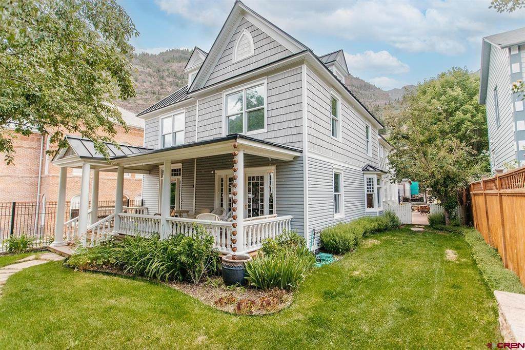 529 4th Street - Photo 1