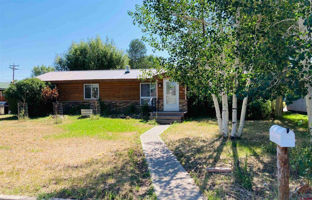 914 Spruce Street - Photo 1