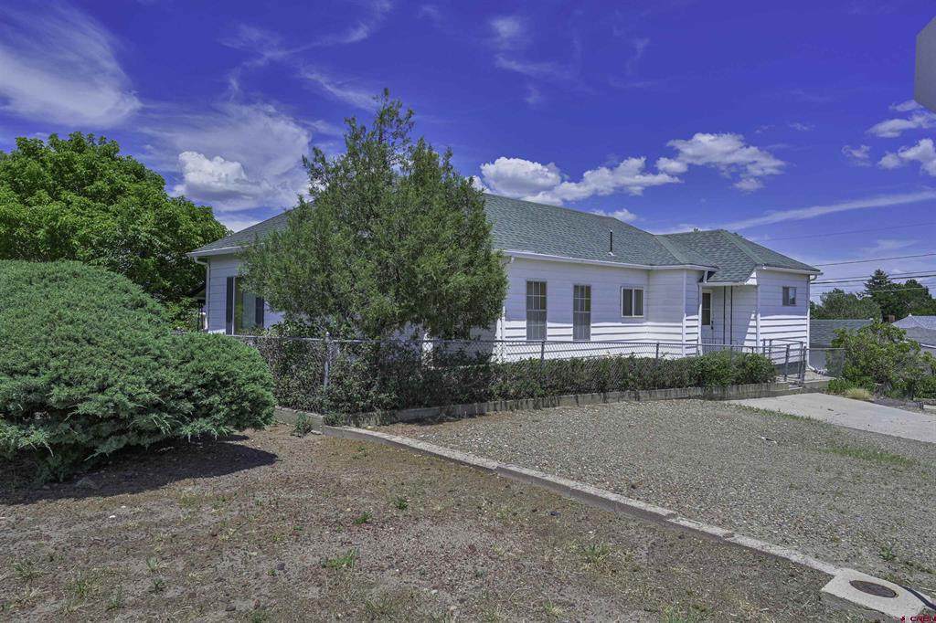 1400 Arizona Avenue - Photo 1