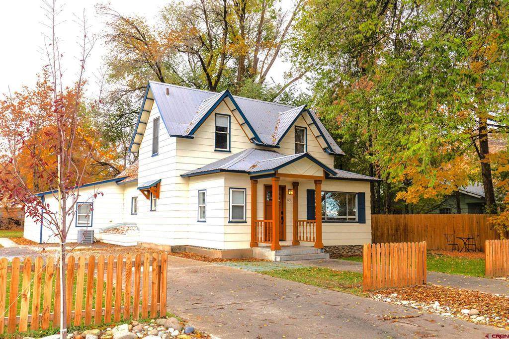 115 Niagara Avenue - Photo 1