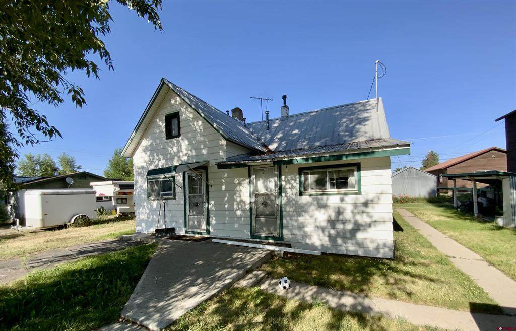 114 8th Street - Photo 1