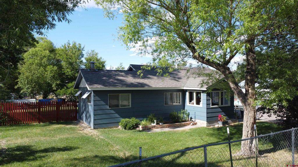 965 5th Street - Photo 1