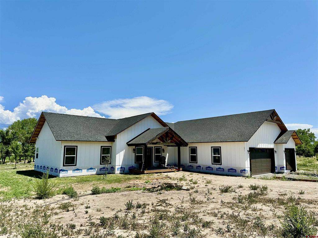 18755 H Road - Photo 1