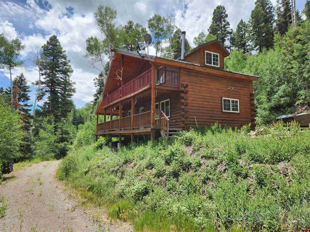 1407 Clarke Mountain Lane - Photo 1