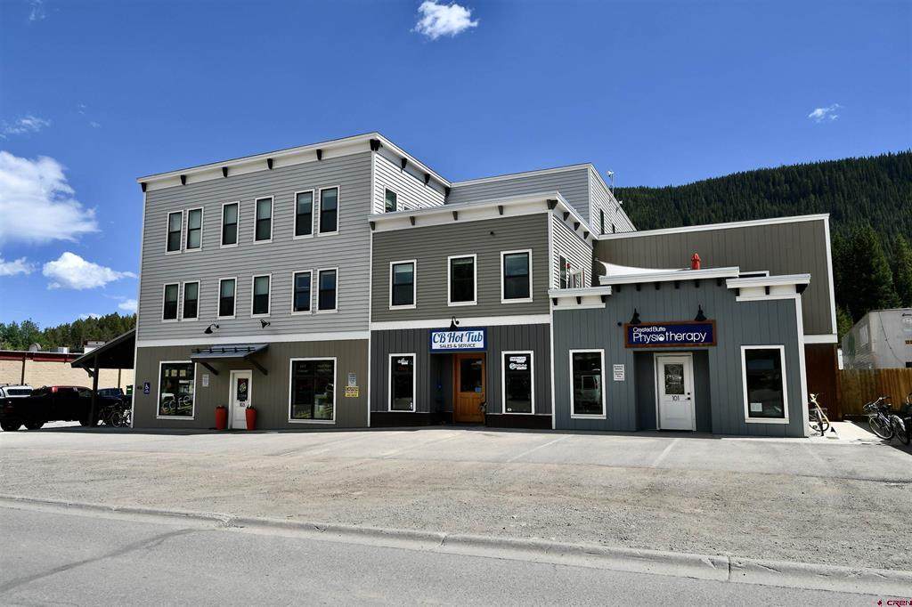 426 Belleview Avenue - Photo 1