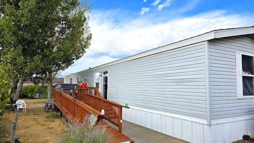 20015 Kenosha Road - Photo 1