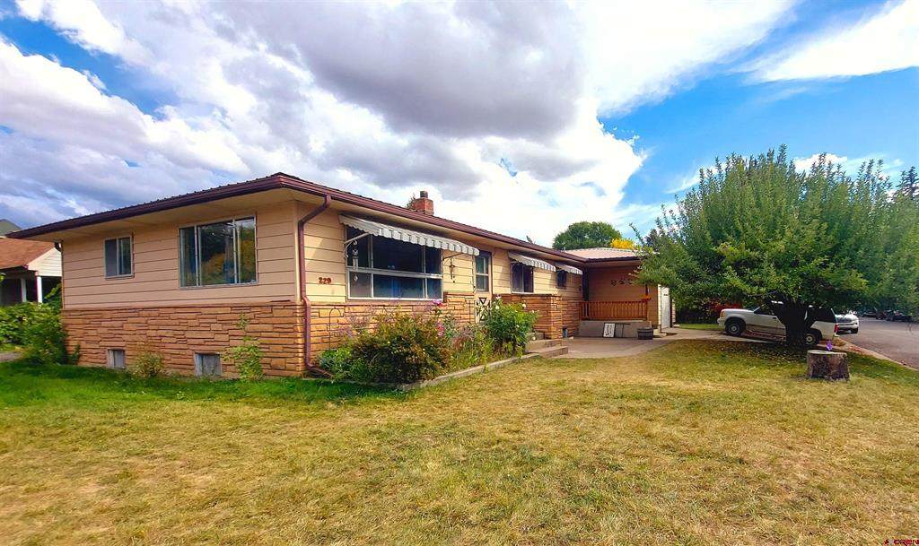 229 Colorado Ave - Photo 1