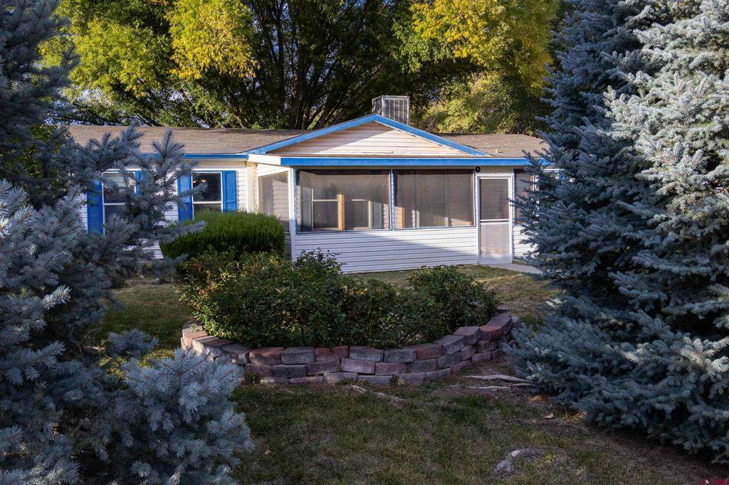 625 Bluff Place - Photo 1