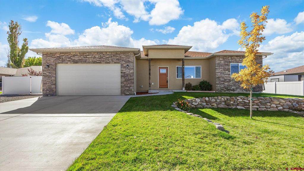 1808 Moonlight Drive - Photo 1