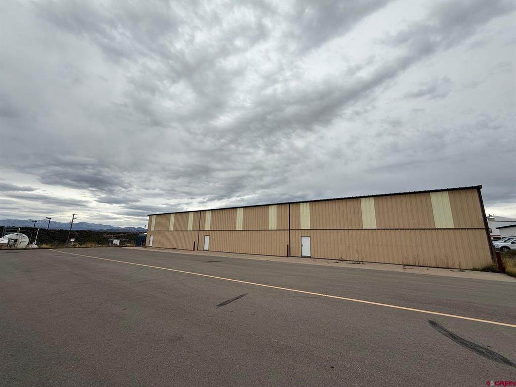 1300 Airport - Taxiway 1 - Photo 1