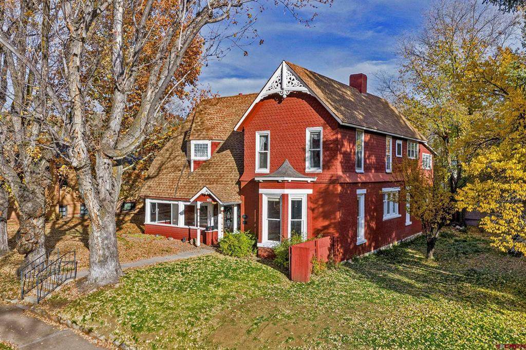 622 3rd Avenue - Photo 1