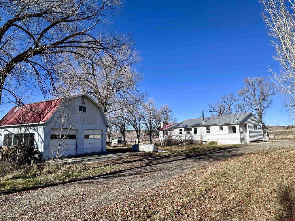 2559 County Road 329 - Photo 1