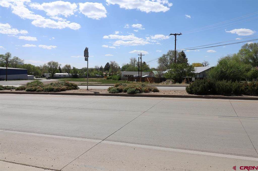 313 Broadway - Photo 1