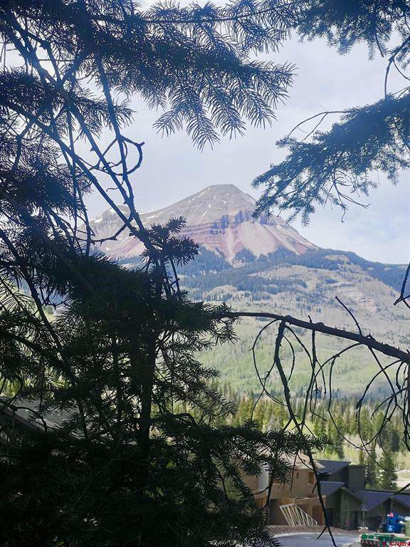 273 Snowden Drive - Photo 1