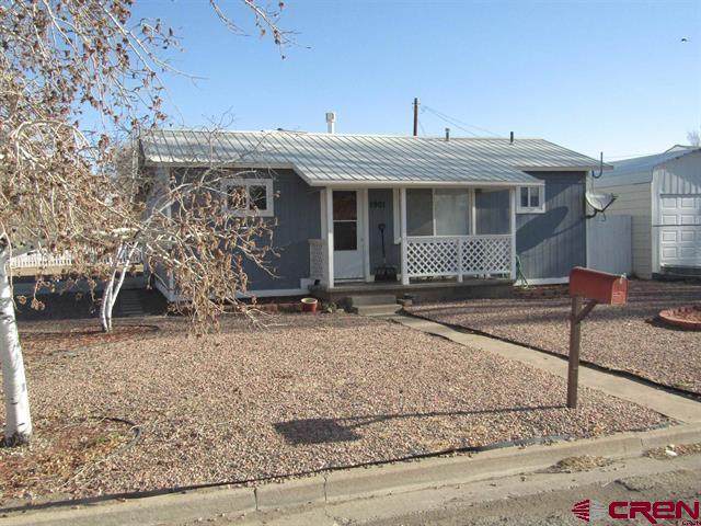 1901 Huxley Avenue - Photo 1