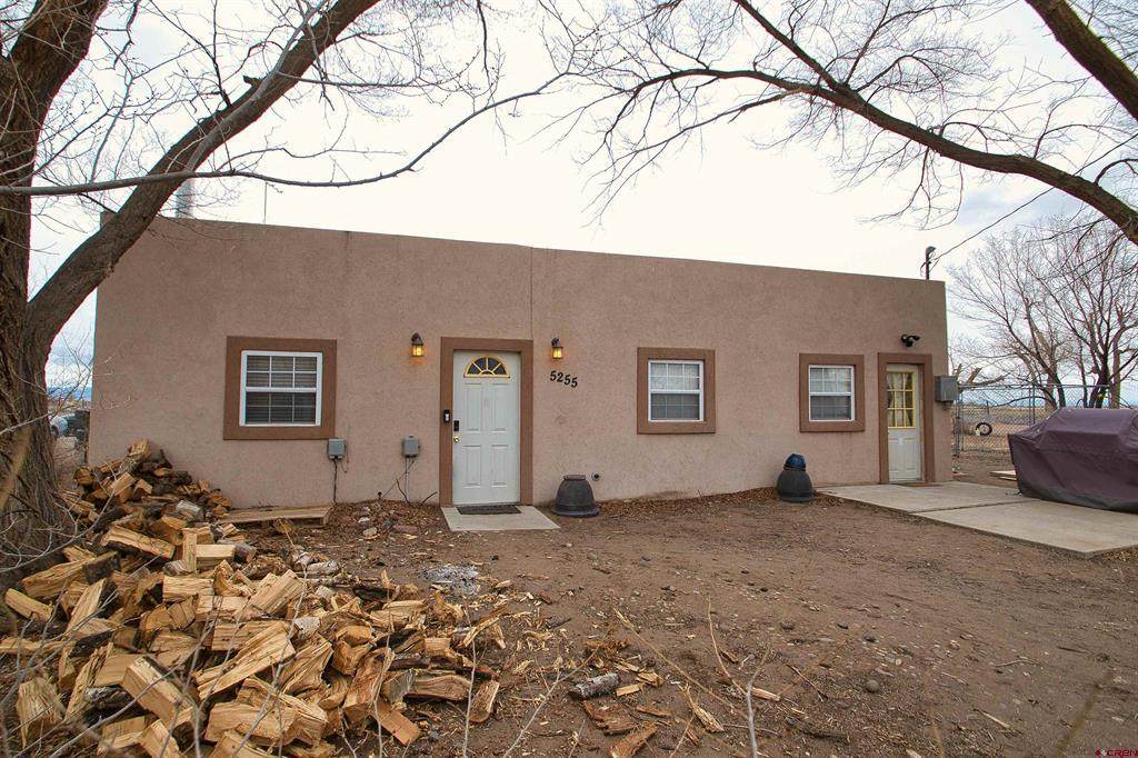 5255 Oviatt Street - Photo 1