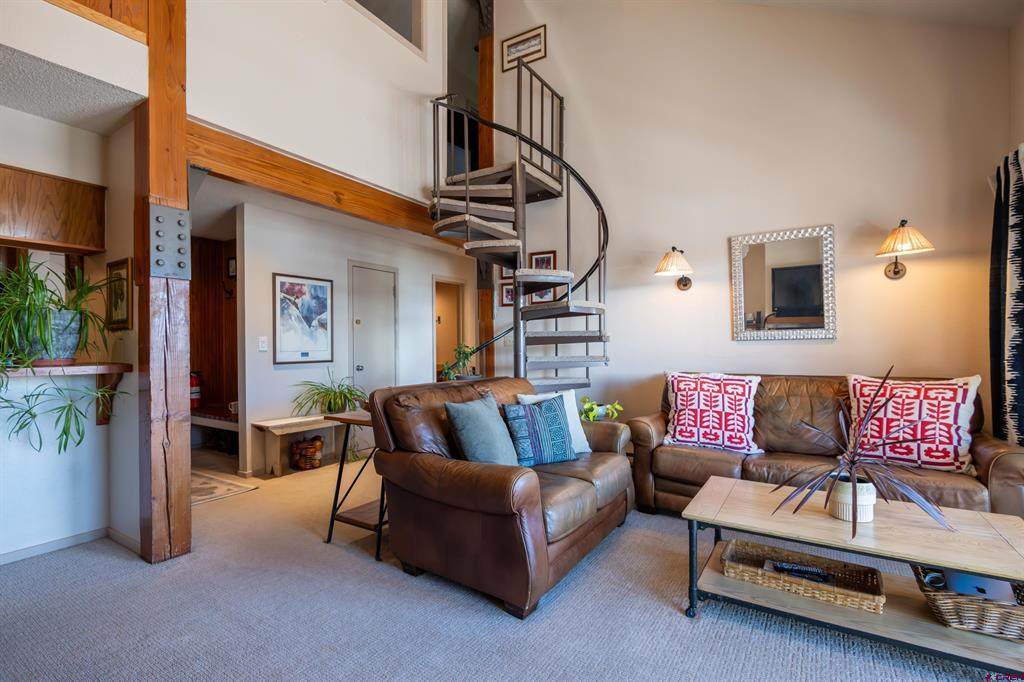 25 Emmons Road - Photo 1