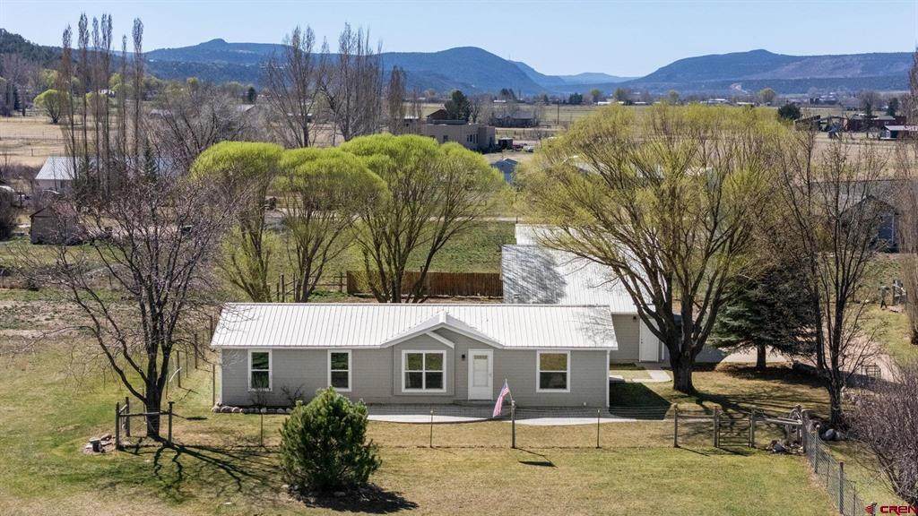 101 Lockhart Road - Photo 1