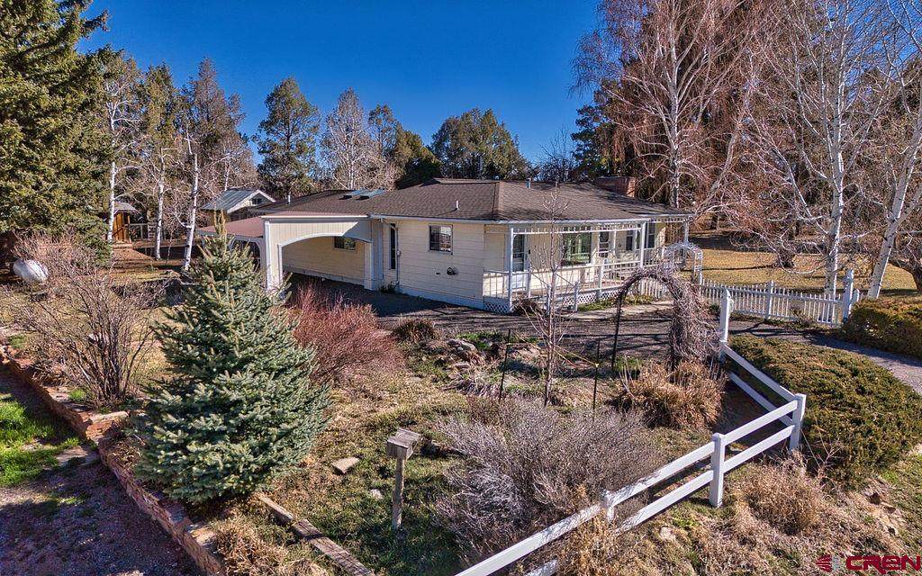 21615 Road S - Photo 1