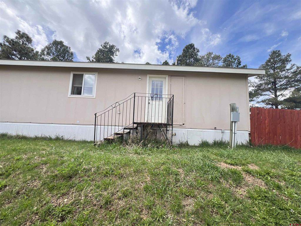 115 Surrey Drive - Photo 1