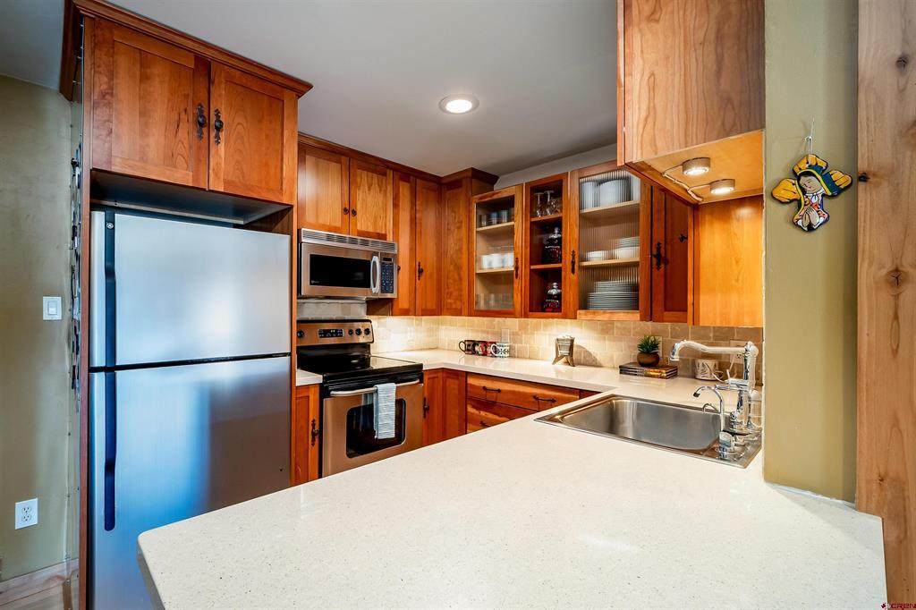 https://bt-photos.global.ssl.fastly.net/cren/orig_boomver_1_833839-2.jpg