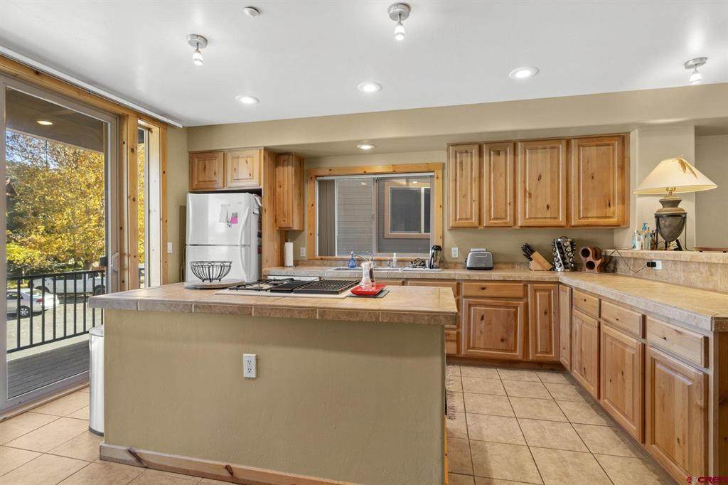 https://bt-photos.global.ssl.fastly.net/cren/orig_boomver_1_834106-2.jpg