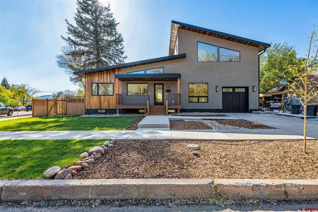 1717 2nd Avenue - Photo 1