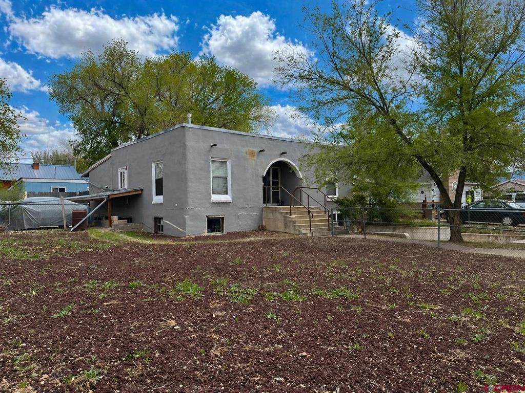 204 Chestnut Street - Photo 1