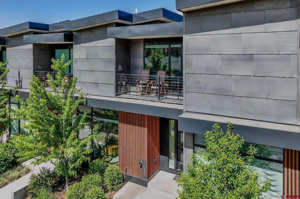 105 Pioneer Avenue - Photo 1