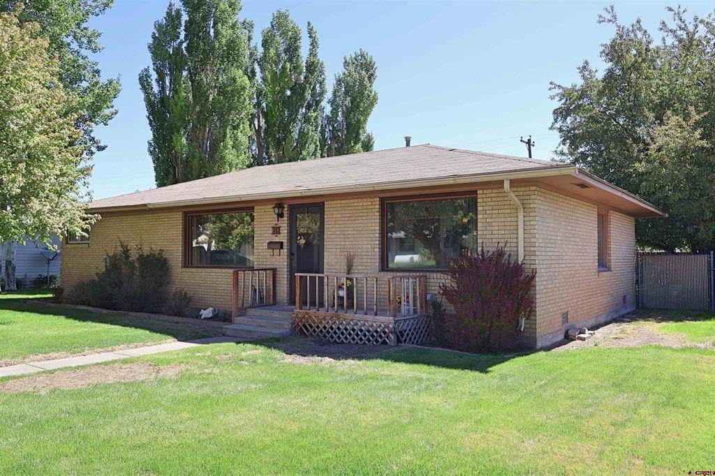 96 El Rio Drive - Photo 1