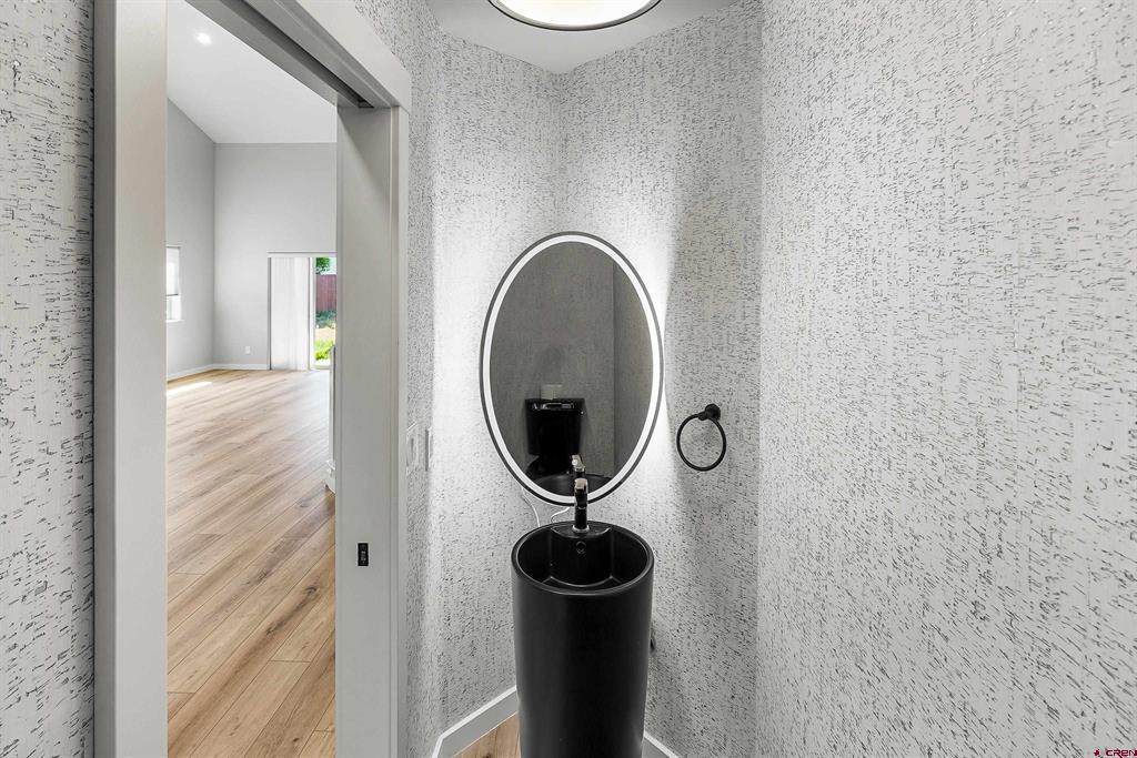 https://bt-photos.global.ssl.fastly.net/cren/orig_boomver_1_835792-2.jpg