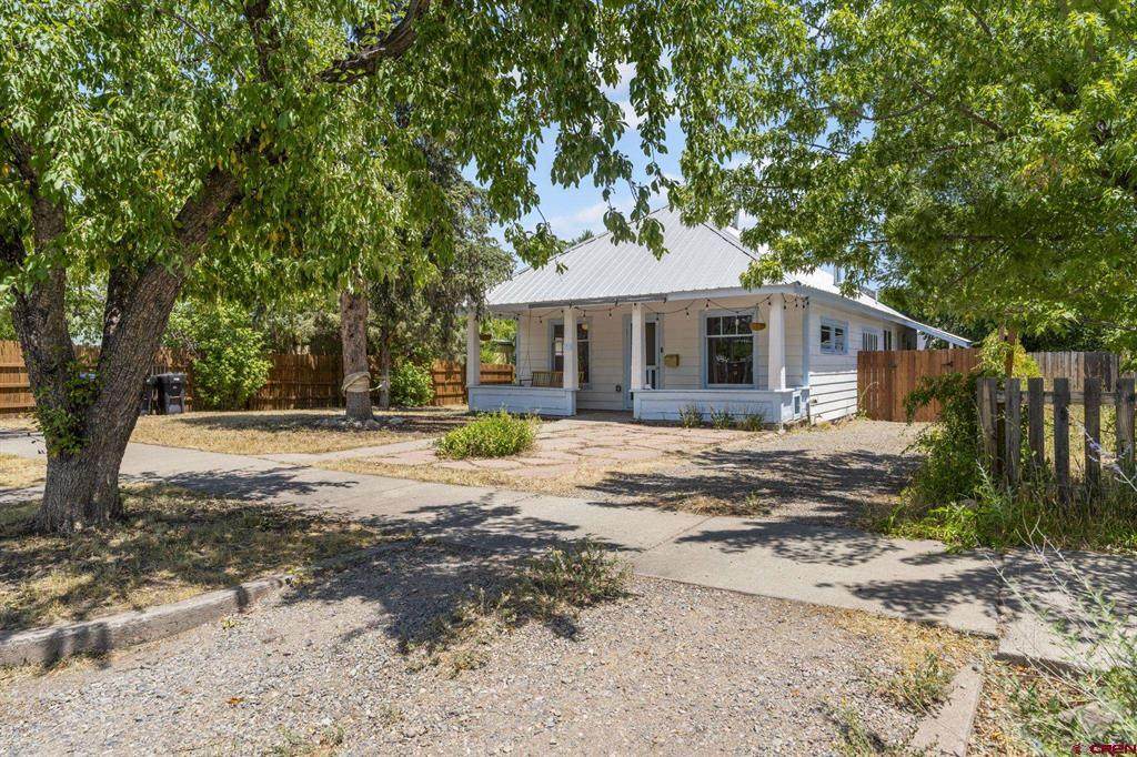 146 4th Avenue - Photo 1