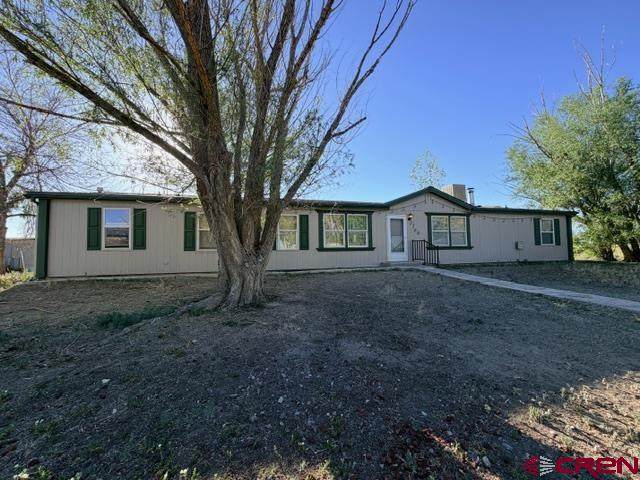 2150 2160 Mesa Drive - Photo 1