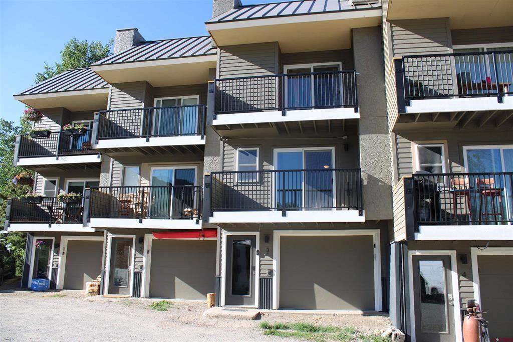 710 Gothic Road - Photo 1