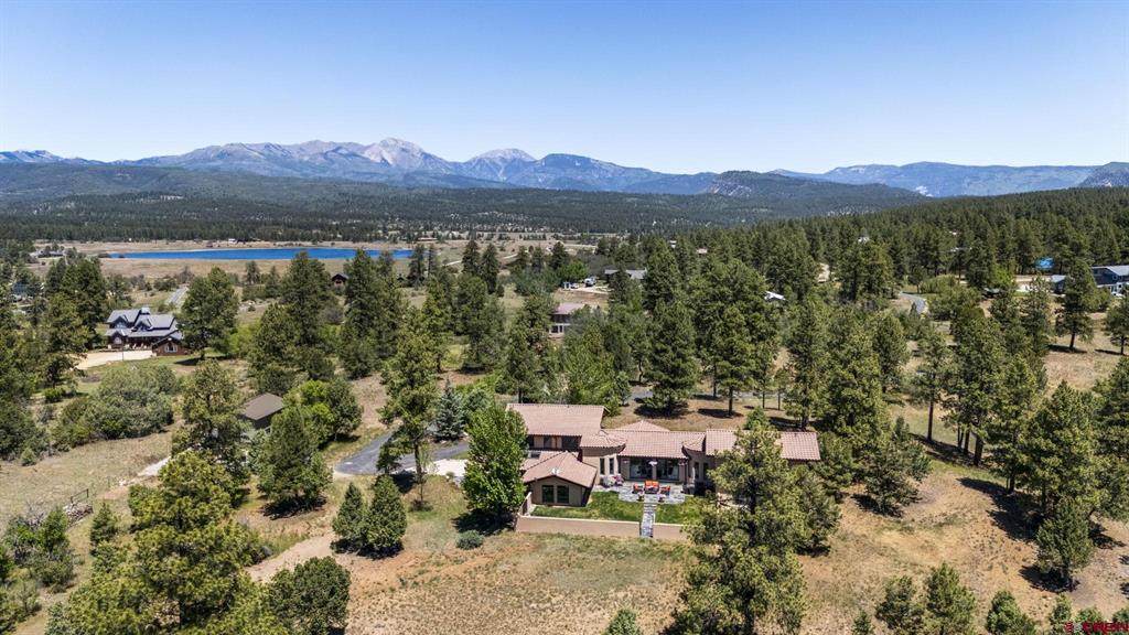 221 Elk Run - Photo 1