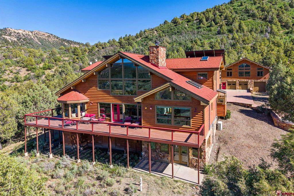 1022 Heritage Road - Photo 1