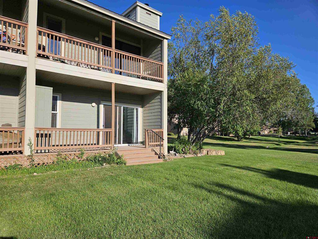 102 Valley View Drive - Photo 1