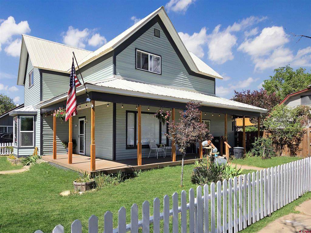 207 Main Street - Photo 1