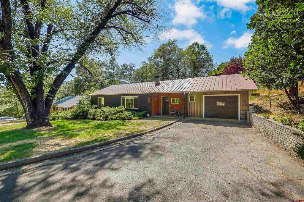 815 8th Avenue - Photo 1