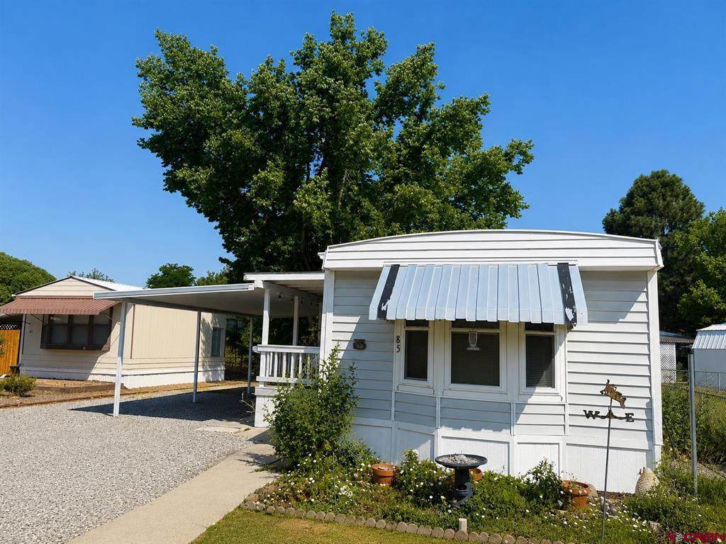 383 Hillcrest Drive - Photo 1