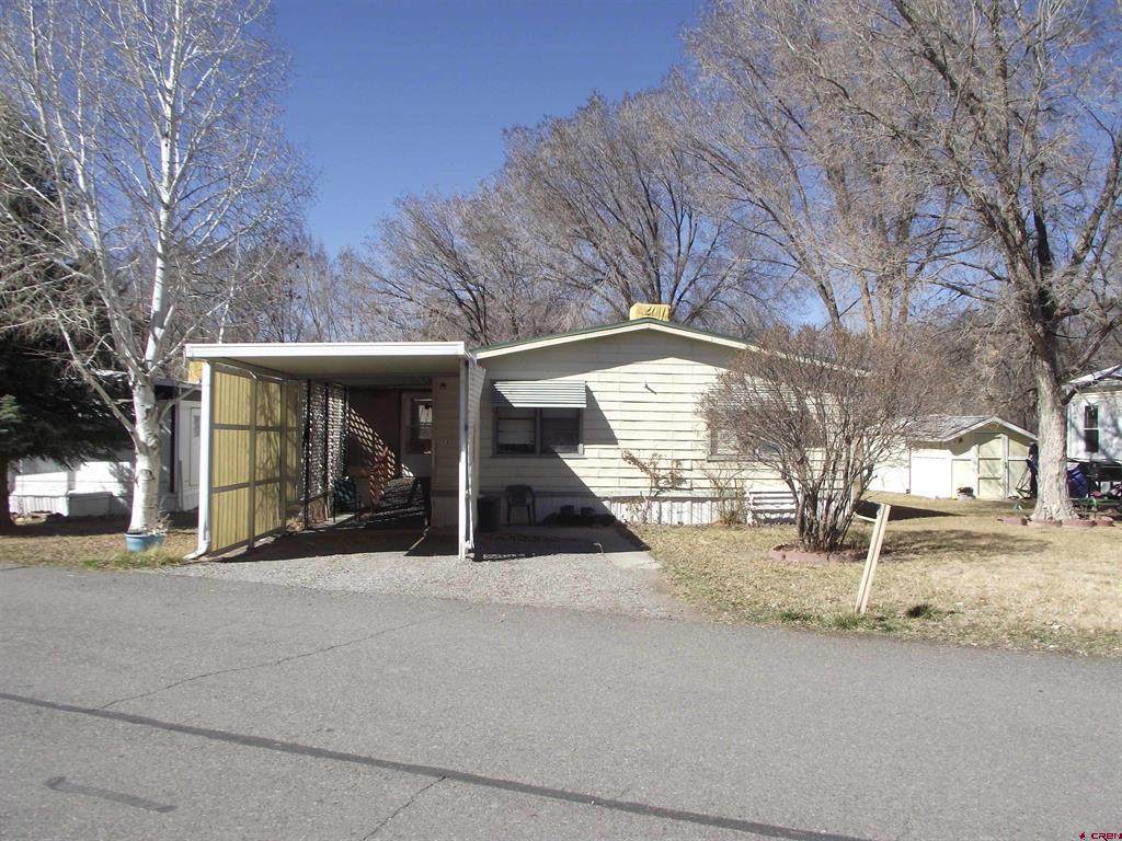 383 Hillcrest Drive - Photo 1