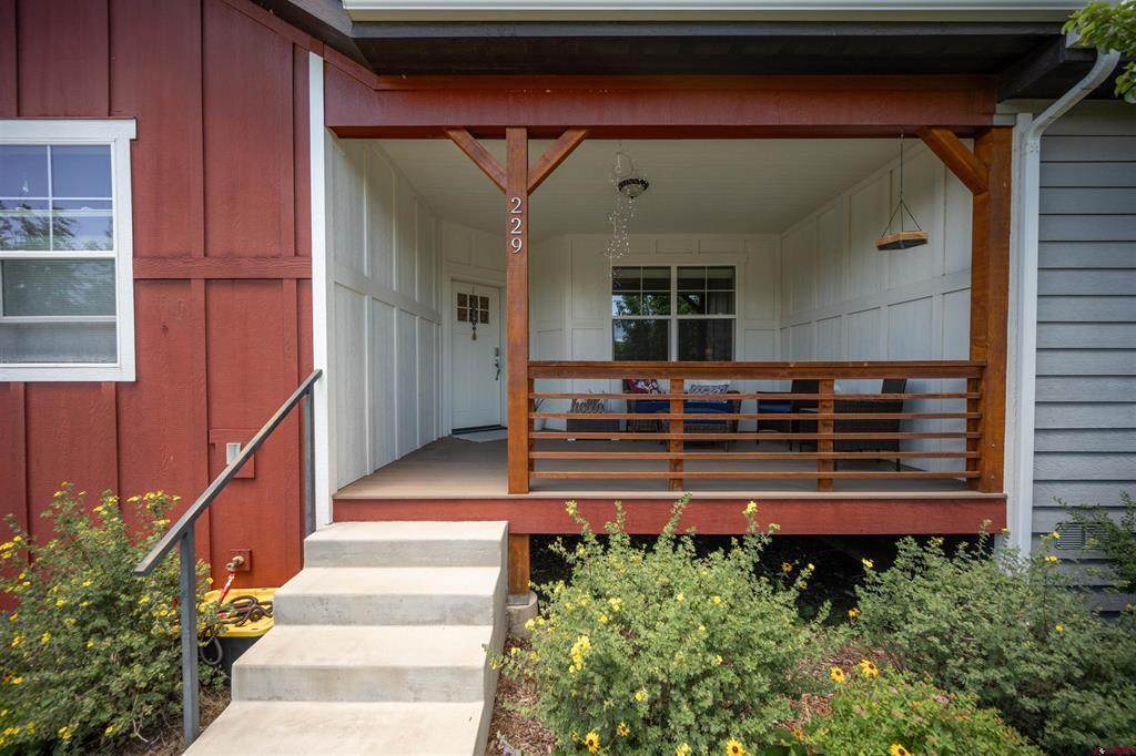 229 Sierra Vista Street - Photo 1