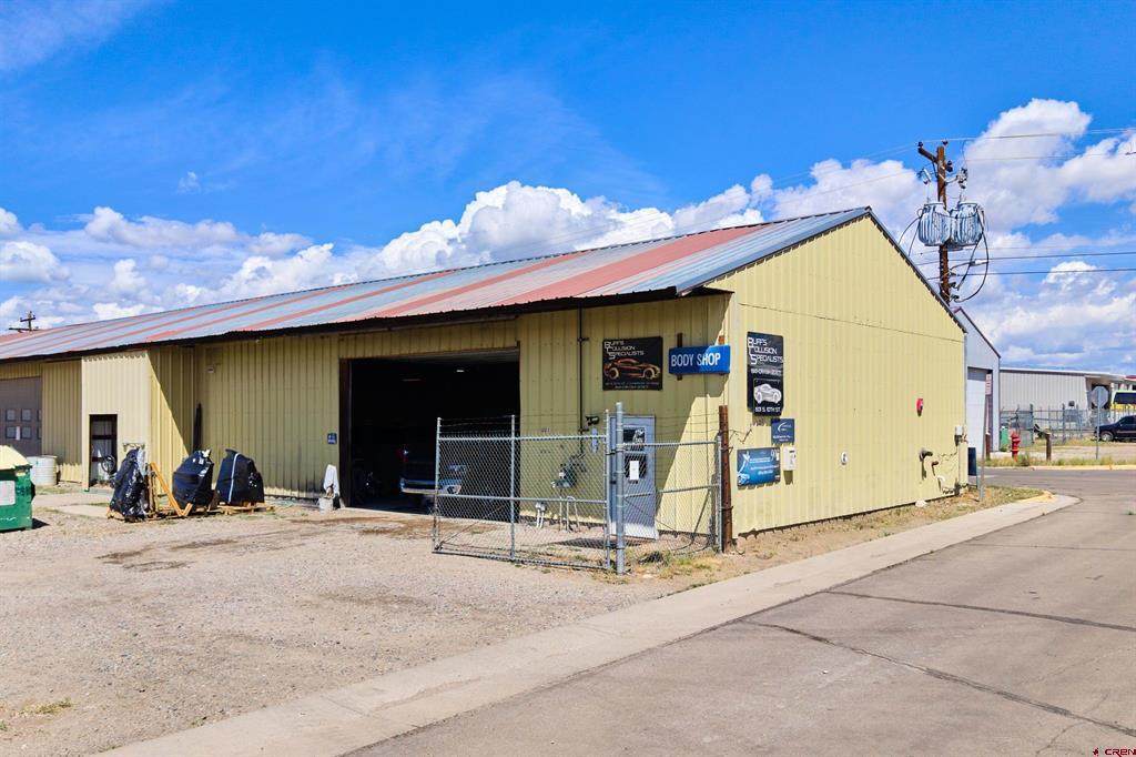 601 10th Street - Photo 1