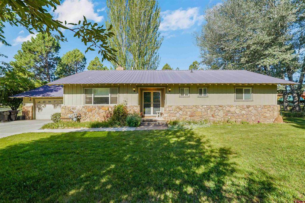 577 Mountain View Drive - Photo 1