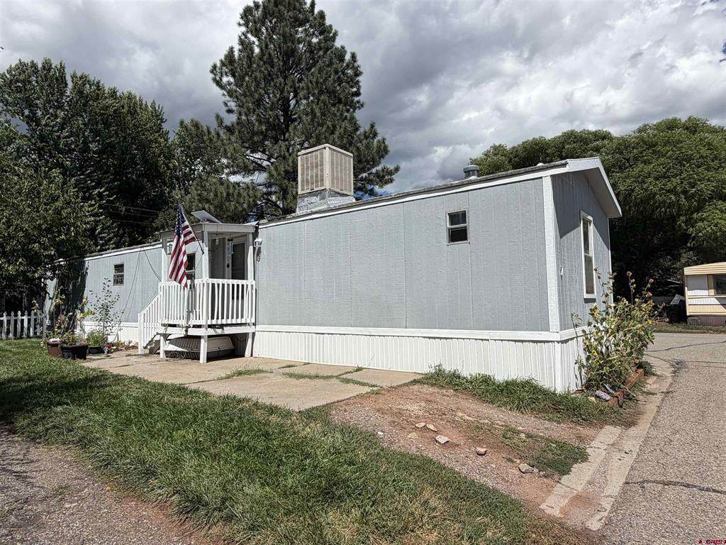 7 Golden West Drive - Photo 1