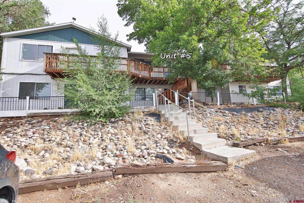 930 Iowa Avenue - Photo 1